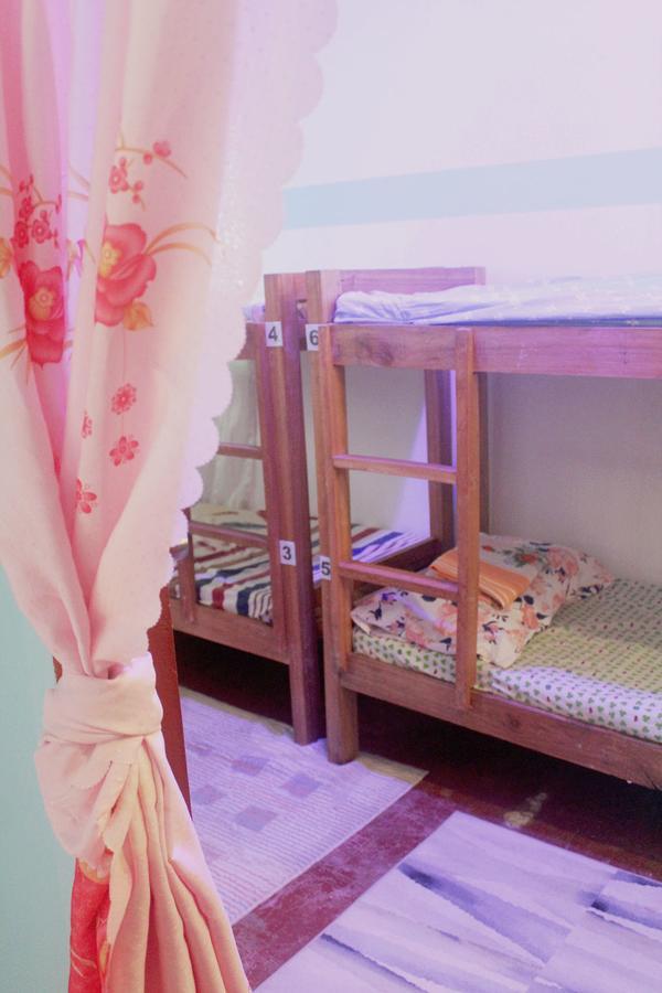 J'S Backpackers Hostel Davao Exterior photo